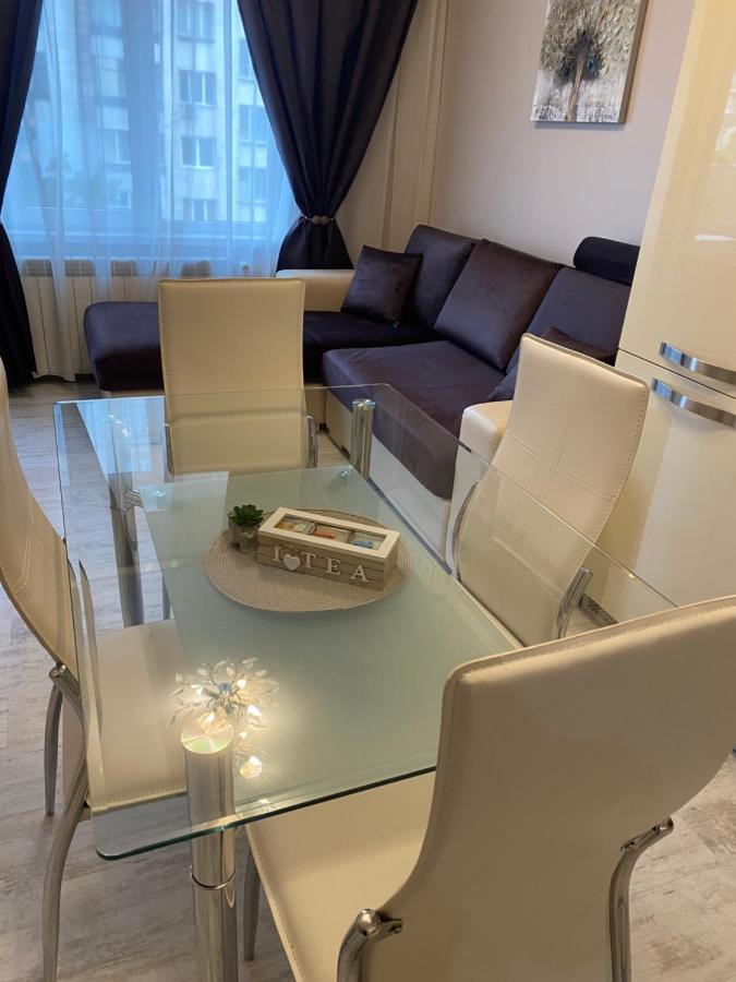 Iva Luxury Apartament Ruse Luaran gambar
