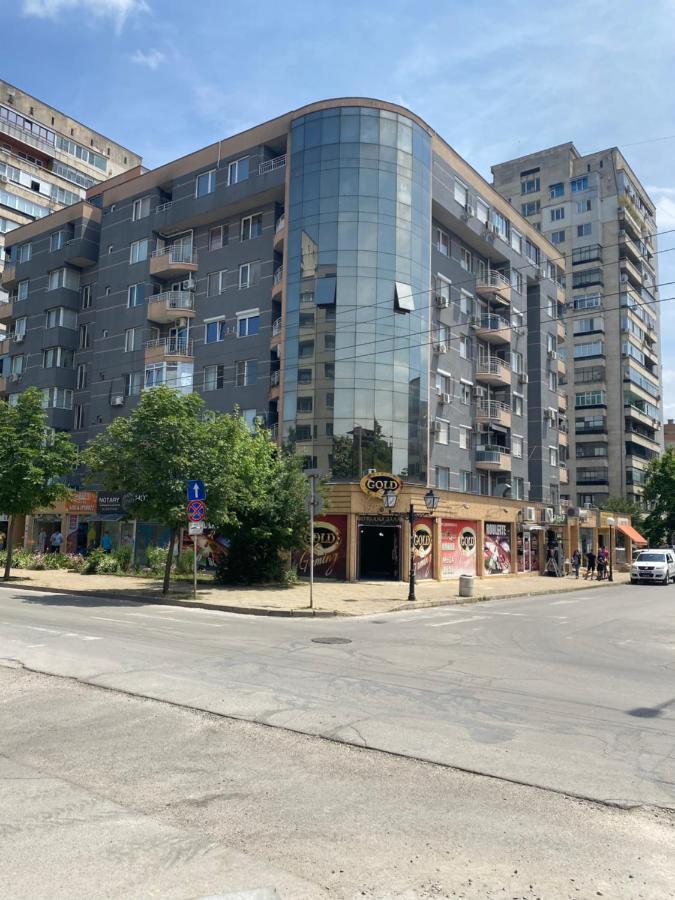 Iva Luxury Apartament Ruse Luaran gambar